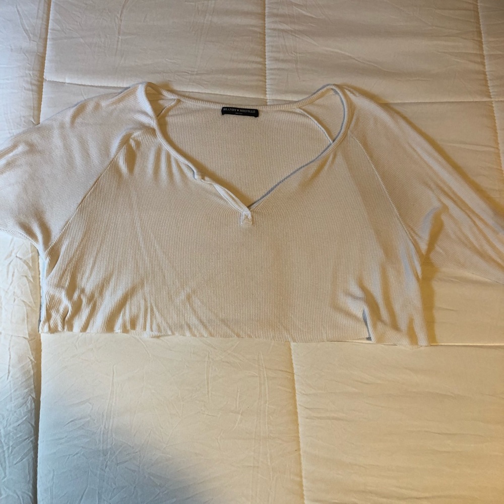 Brandy Melville cropped shirt